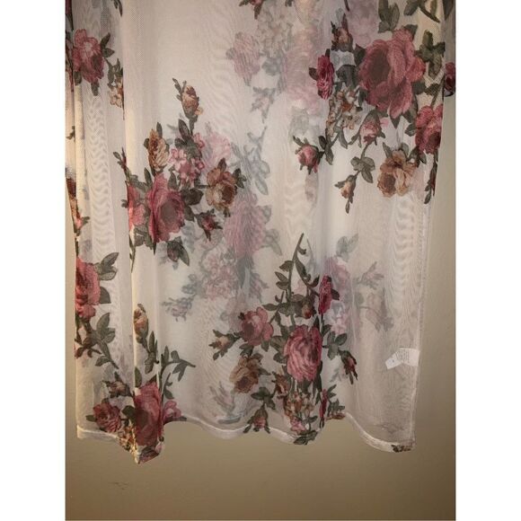 Vintage TMG New York sheer mesh floral top. Size 3X - Picture 6 of 10